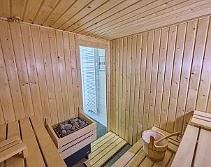 Ontspannende sauna in vakantiehuis Samen aan Zee, Colijnsplaat, Noord-Beveland, voor ultieme ontspanning.