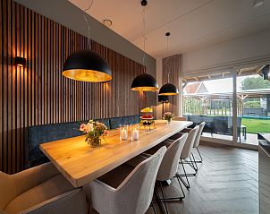 Verblijf 590257 - Vakantiewoning Noord-Beveland - 12 persoons Stadvilla met Jacuzzi