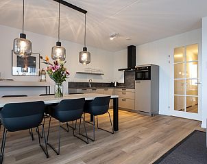 Guest house 590302 • Holiday property Noord-Beveland • Luxe Harbour Loft voor 4 personen (havenzicht) 