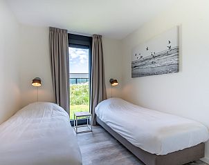 Guest house 5903107 - Bungalow Noord-Beveland - Waterlijn 38 | De Groote Duynen