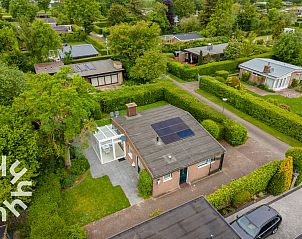 Badezimmer des Ferienhauses ZE1121 in Kamperland, Zeeland mit modernen Annehmlichkeiten.