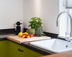 Guest house 5903121 - Bungalow Noord-Beveland - Vakantiebungalow Ruiterplaat "Eikenlaan 18"