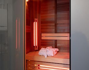 Priv sauna in Duinvallei 39, De Groote Duynen, Kamperland, voor ultieme ontspanning tijdens uw verblijf.