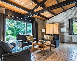 Heller Wohnraum in Ahornenlaan 8 | Ruiterplaat, Ferienhaus in Kamperland, Noord-Beveland.