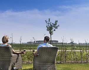 Zonsondergang bij VZ2302 Boerderijwoning in Kamperland, vakantiehuis met adembenemend landschap in Zeeland.