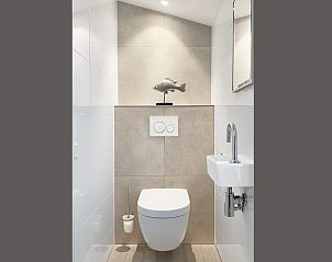 Stijlvolle toiletruimte in Ostrea 16 vakantiehuis, Roompot Beach Resort, Kamperland, Zeeland.