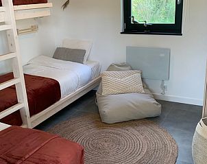Gezellige kinderkamer in vakantiehuis Kamperland met stapelbedden, Noord-Beveland, Zeeland.