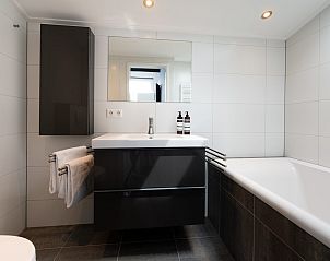 Guest house 5903334 - Bungalow Noord-Beveland - Dennenlaan 17 | Ruiterplaat