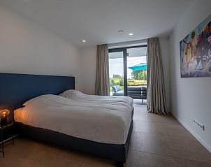 Stilvolles Badezimmer mit modernen Annehmlichkeiten in VZ2401 Luxusvilla in Kamperland, Noord-Beveland, Zeeland.