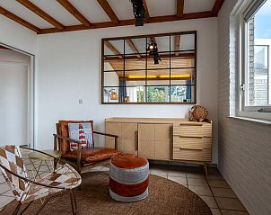 Moderne binnenruimte in vakantiehuis Ostrea 33, Roompot Beach Resort, Kamperland, met elegant interieur in Noord-Beveland, Zeeland.