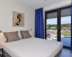 Zweites Schlafzimmer in VZ2342 Wohnung in Kamperland mit Blick auf den Jachthafen in Noord-Beveland, Zeeland.