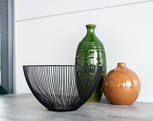 Dekorative Details in VZ2340 Waterlodge in Kamperland, ein stilvolles Ferienhaus in Noord-Beveland, Zeeland.