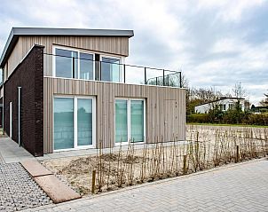 Detail van de gevel van VZ1180 Vakantiehuis in Kamperland, Noord-Beveland, Zeeland.