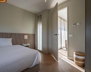 Schlafzimmertr zum Balkon im Penthouse Veerweg 173, Kamperland, Ferienhaus in Port Elisabeth, Zeeland.