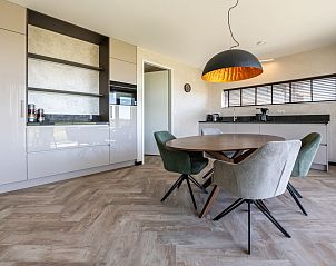 Stylish dining room in Veerweg 163 vacation home, Port Elisabeth, Kamperland, North Beveland, Zeeland.
