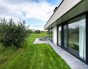 Auenansicht von Duinvallei 09, Ferienhaus in Kamperland, Noord-Beveland, mit groem Garten und Terrasse.