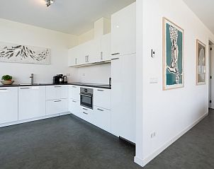 Stijlvolle keuken in bungalow Zandbank 21 | De Groote Duynen, Kamperland, met moderne apparatuur.