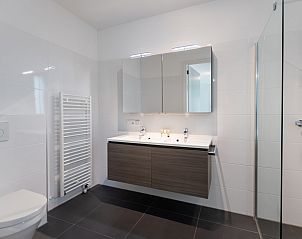 Guest house 5903467 - Bungalow Noord-Beveland - Waterlijn 05 | De Groote Duynen