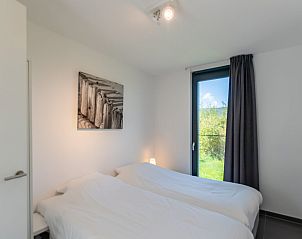 Guest house 5903467 - Bungalow Noord-Beveland - Waterlijn 05 | De Groote Duynen