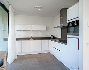 Stijlvolle keuken in Waterlijn 09, vakantiehuis in Kamperland, Zeeland.