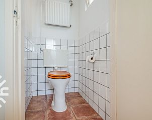 Keuken van vakantiehuis ZE1136 in Kamperland, Zeeland, met landelijke inrichting.