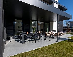 Zonovergoten terras van Beukenlaan 11 | Ruiterplaat, Kamperland, vakantiehuis Noord-Beveland, Zeeland.