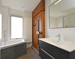 Verblijf 590378 - Vakantiewoning Noord-Beveland - Vrijstaande woning in kamperland