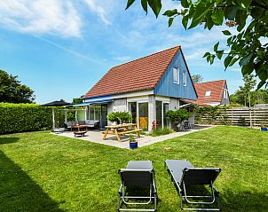 Verblijf 590393 • Bungalow Noord-Beveland • Vakantiebungalow Jupiterlaan 12 "Blue house" 