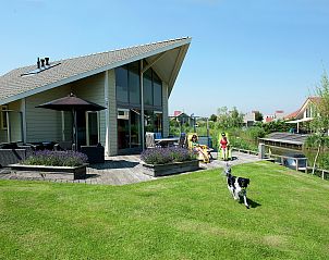 Guest house 590429 - Holiday property Noord-Beveland - Villapark de Paardekreek 3