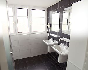 Guest house 6004106 - Bungalow Schouwen-Duiveland - Resort Haamstede | 4-persoons bungalow | 4B2