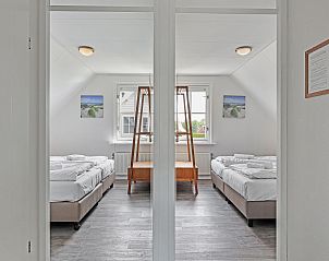 Guest house 600429 - Bungalow Schouwen-Duiveland - Duinpark 't Hof van Haamstede | 6-persoons bungalow | 6DL