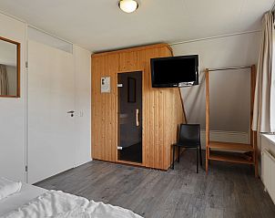 Guest house 600429 - Bungalow Schouwen-Duiveland - Duinpark 't Hof van Haamstede | 6-persoons bungalow | 6DL