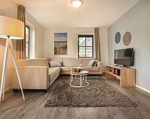 Guest house 600436 - Bungalow Schouwen-Duiveland - Duinpark 't Hof van Haamstede | 8-persoons bungalow | 8CE