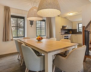 Guest house 600436 - Bungalow Schouwen-Duiveland - Duinpark 't Hof van Haamstede | 8-persoons bungalow | 8CE