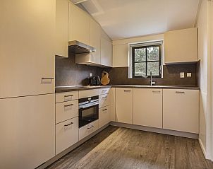 Guest house 600436 - Bungalow Schouwen-Duiveland - Duinpark 't Hof van Haamstede | 8-persoons bungalow | 8CE