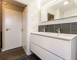 Guest house 600439 - Bungalow Schouwen-Duiveland - Villapark Livingstone | 6-persoons villa | 6C1