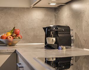 Guest house 600443 - Bungalow Schouwen-Duiveland - Duinpark 't Hof van Haamstede | 8-persoons bungalow | 8EL1