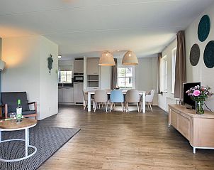 Guest house 600461 - Bungalow Schouwen-Duiveland - Duinpark 't Hof van Haamstede | 8-persoons bungalow | 8E2