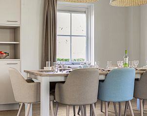 Guest house 600461 - Bungalow Schouwen-Duiveland - Duinpark 't Hof van Haamstede | 8-persoons bungalow | 8E2