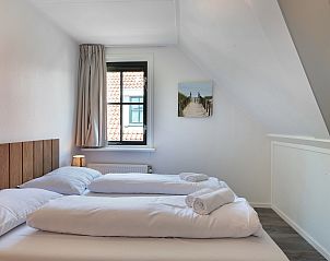 Guest house 600463 - Bungalow Schouwen-Duiveland - Duinpark 't Hof van Haamstede | 10-persoons bungalow | 10F