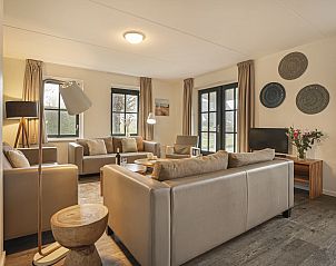 Guest house 600484 - Bungalow Schouwen-Duiveland - Duinpark 't Hof van Haamstede | 8-persoons bungalow | 8E1