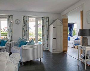 Netjes ingerichte badkamer in vakantiehuis ZE217 in Bruinisse, Schouwen-Duiveland, Zeeland.