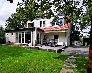 Ferienhaus Duinweg 12 in Renesse, ein charmantes Ferienhaus mit groem Garten und moderner Terrasse in Zeeland.