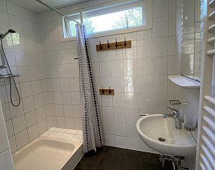 Bedroom of VZ891 Holiday home in Renesse with comfortable bed, Schouwen-Duiveland, Zeeland.