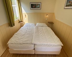 Second bedroom in VZ891 Holiday home in Renesse with single beds, Schouwen-Duiveland, Zeeland.