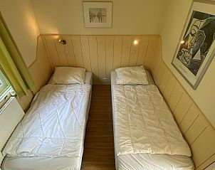 Rural setting at VZ891 Holiday home in Renesse, Schouwen-Duiveland, Zeeland.