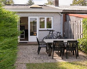 Guest house 6007212 - Holiday property Schouwen-Duiveland - 3 op een rij
