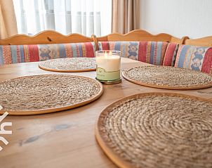 Moderne keuken in vakantiehuis ZE1284, Renesse, Zeeland.