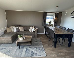 Dining room of VZ804 Holiday Chalet Arend 1833 Renesse in Schouwen-Duiveland