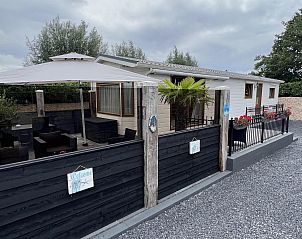 VZ2321 Vakantiechalet in Renesse met terras en tuinmeubilair in Schouwen-Duiveland, Zeeland.